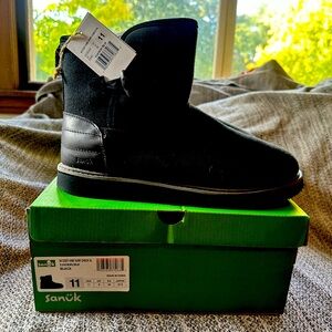 SANUK COZY VIBE SURF CHECK BOOTIES IN BLACK SIZE 11M WOMEN’S NWT